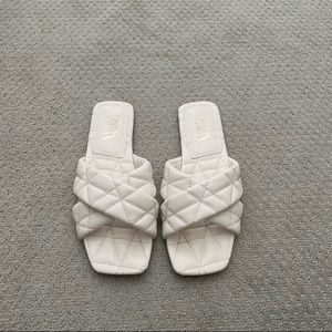 Women Zara Quilted Slides Flat summer Sandal White 38 Trendy Comfortable